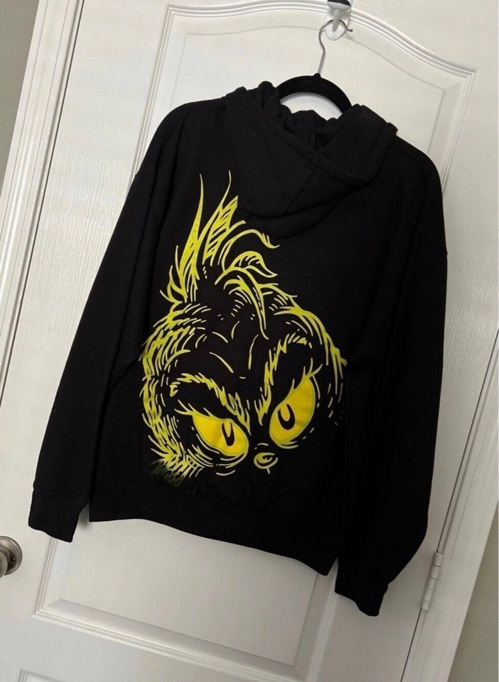 NEW Universal Studios Exclusive Grinch Christmas Zip Hoodie Jacket Size Small
